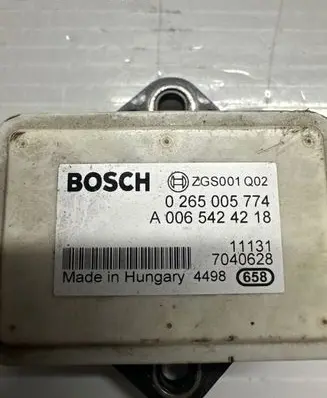 Mercedes-Benz Vito Viano W639 ESP acceleration yaw rate sensor A0065424218 7040628 0265005774
