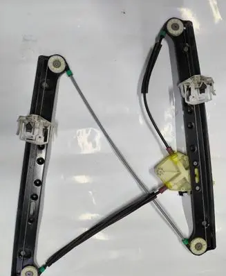 BMW X3 E83 Front window lifting mechanism without motor