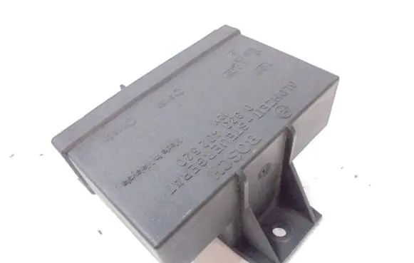 Chrysler Grand Voyager III Glow plug pre-heat relay 0333402520