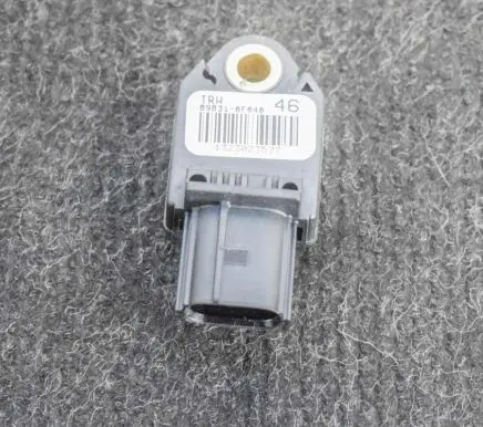 Toyota Verso-S Airbag deployment crash/impact sensor 898310F040