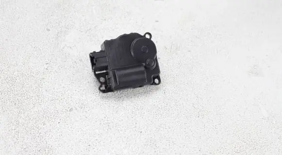 Ford Puma Air flap motor/actuator AV1119E616EA