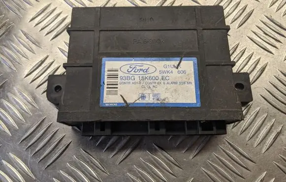 Ford Mondeo MK I Comfort/convenience module 93BG15K600EC