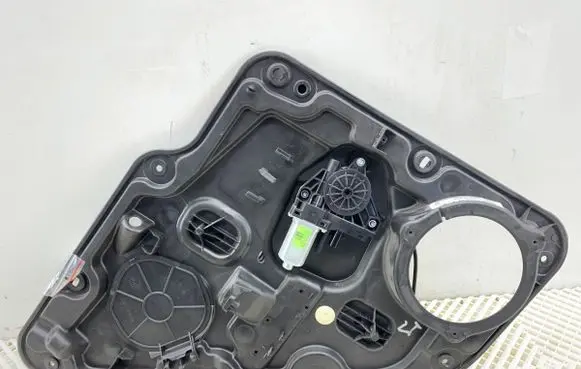 Jeep Grand Cherokee Rear door window regulator with motor 68231069AA