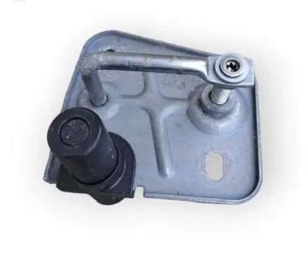Skoda Octavia Mk4 Engine bonnet/hood lock/catch 5E0823186E