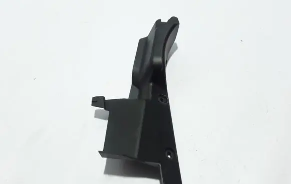 Engine bonnet/hood lock trim molding