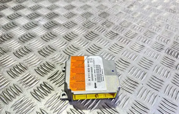 Mercedes-Benz E W211 Airbag control unit/module A2118209485 500502140525 D6V5B14AGCN
