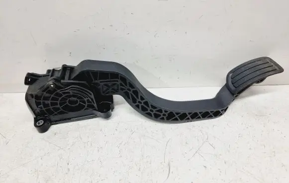 Opel Grandland X Accelerator throttle pedal 9674829580