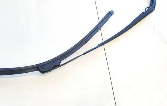 Toyota Corolla Verso AR10 Front wiper blade arm 7463