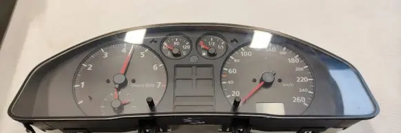Audi A4 S4 B5 8D Speedometer (instrument cluster) 8D0919033C