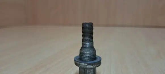Citroen DS5 Nuts/bolts 540567