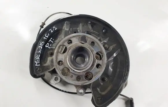 Mercedes-Benz C W205 Rear wheel hub spindle/knuckle 