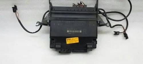 Mercedes-Benz S W220 Seat control module 2208205685