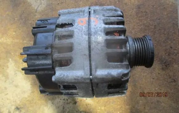 Audi A4 S4 B9 Generator/alternator 04L903017A
