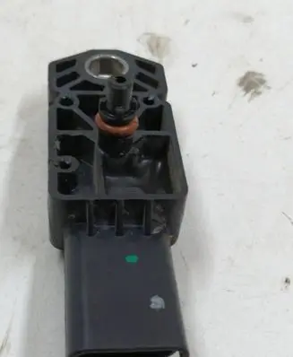Opel Corsa F Air pressure sensor 9802040580