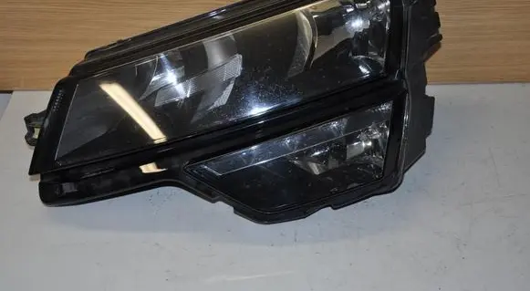 Skoda Karoq Headlight/headlamp 57C941015A