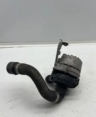 Mercedes-Benz E W212 Water pump A0005001700 A2055017000