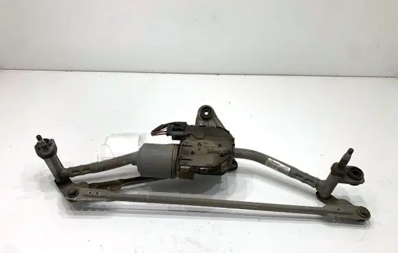 Volkswagen PASSAT B8 Front wiper linkage and motor 3G1955023D
