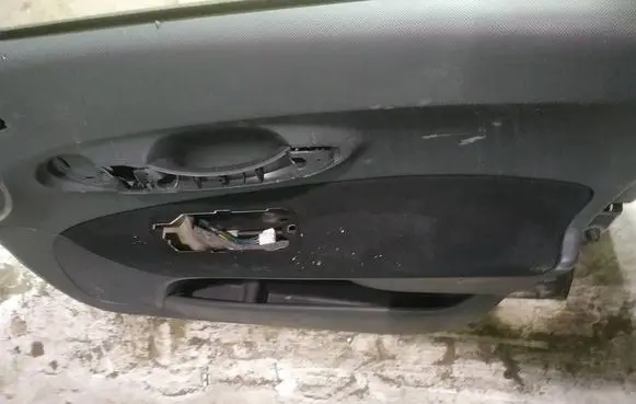 Front door card panel trim