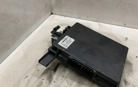 Mitsubishi Outlander Fan control module CAB501A065A