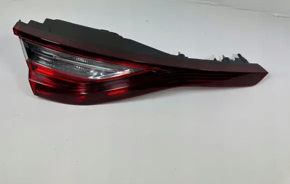 Renault Megane IV Tailgate rear/tail lights