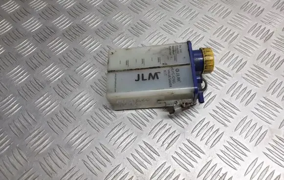 Ford Mondeo Mk III Brake fluid reservoir 