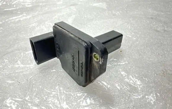 Audi A6 S6 C5 4B Mass air flow meter HTCAFH70250