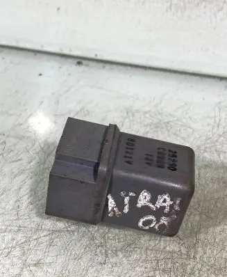 Nissan X-Trail T31 Other relay 25230