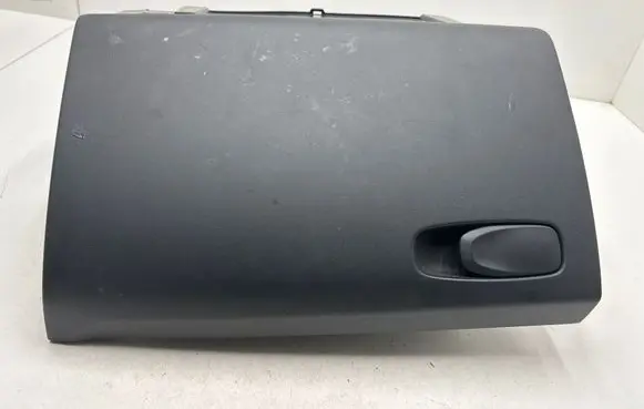 Volvo V40 Glove box 8632803