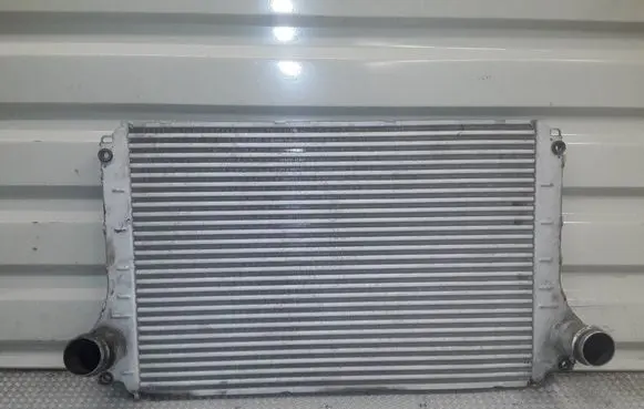 Toyota Avensis T250 Intercooler radiator 
