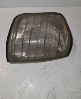 Mercedes-Benz 190 W201 Front indicator light 183255B