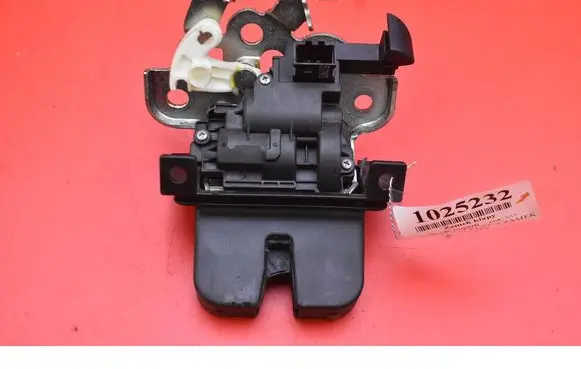 Skoda Superb B6 (3T) Tailgate/trunk/boot lock/catch/latch 3T5827520A