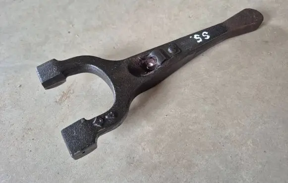 Mitsubishi Pajero Sport I Clutch release arm fork ME581174
