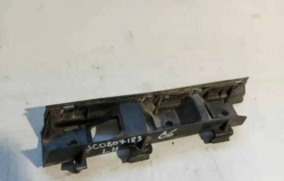 Volkswagen PASSAT B6 Front bumper mounting bracket 3C0807183