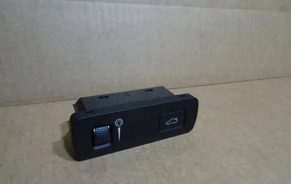 Volvo XC60 Tailgate opening switch 31443873