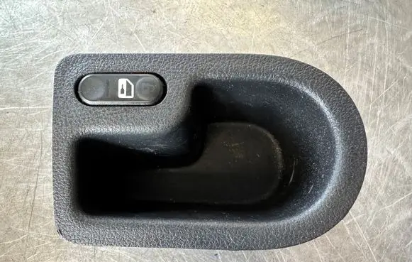 Nissan Qashqai Central locking switch button 96912BR00A 21000A1148