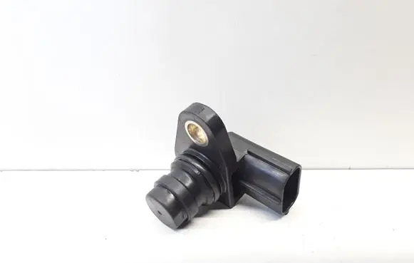 Volvo V50 Camshaft position sensor 8658495