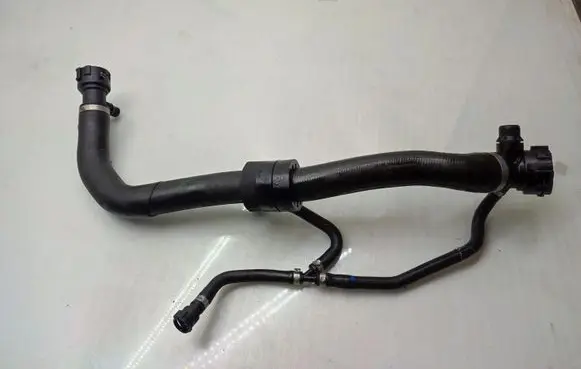 BMW X3 F25 Engine coolant pipe/hose 4751116