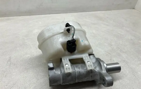 Ford Mustang VI Master brake cylinder 803126