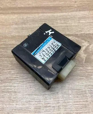 Mitsubishi Pajero Suspension control unit/module MB665614 X4T62171