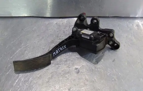 Hyundai Matrix Accelerator throttle pedal BJR0048A1D910