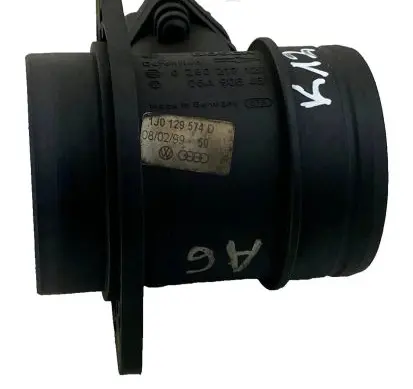 Audi A4 S4 B5 8D Mass air flow meter 1J0129574D 06A906461 0280217121
