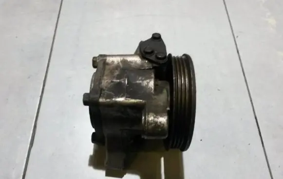 Honda Shuttle Power steering pump p1e059813v