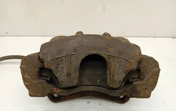 Toyota Corolla Verso AR10 Front brake caliper