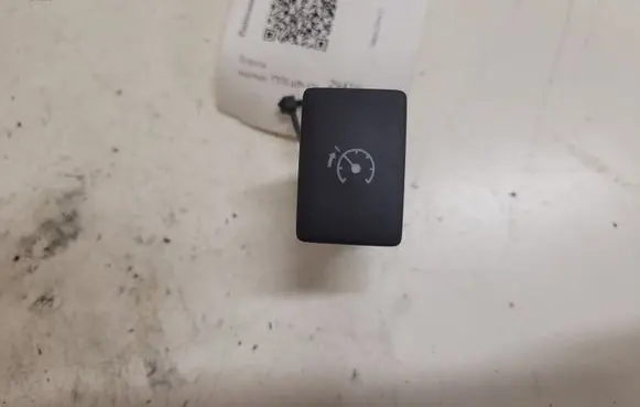 Toyota Avensis T270 Cruise control switch 15C251