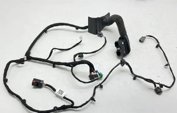 Chrysler Pacifica Front door wiring loom P68476567AA 68476567AA