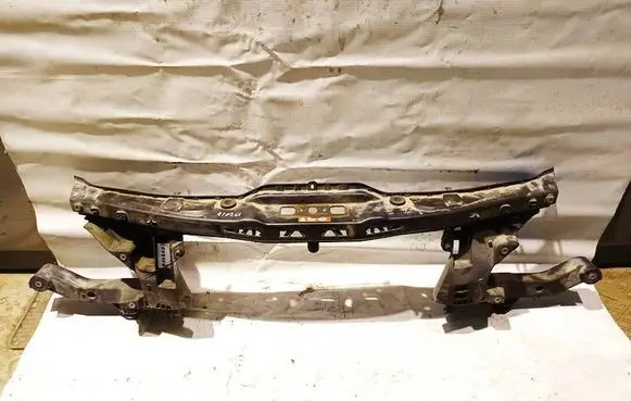 Mercedes-Benz Vito Viano W639 Radiator support slam panel