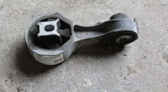 Opel Vivaro Engine mount vacuum valve 