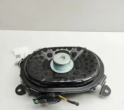 Land Rover Discovery 5 Subwoofer speaker HY3218808AB