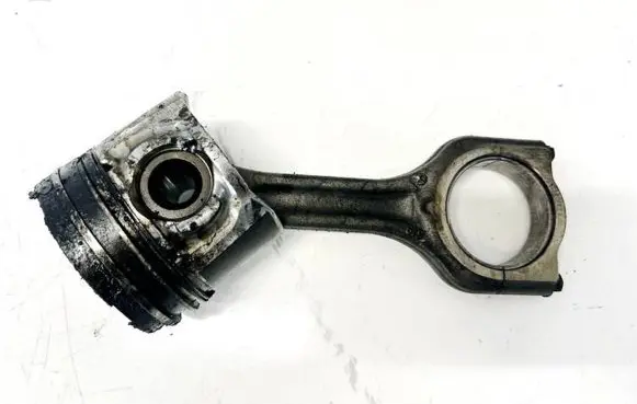 Peugeot 207 Piston with connecting rod