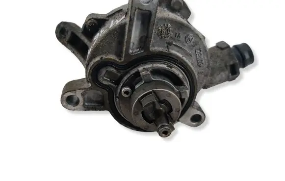 Volvo XC70 Vacuum pump 31219463